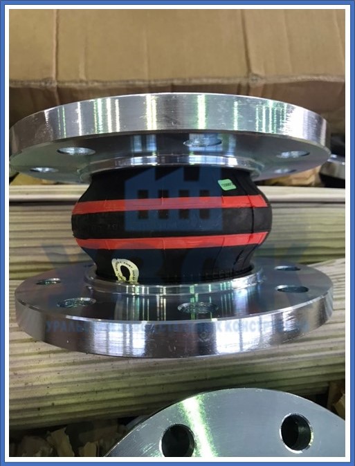 компенсатор резиновый фланцевый в Челябинске