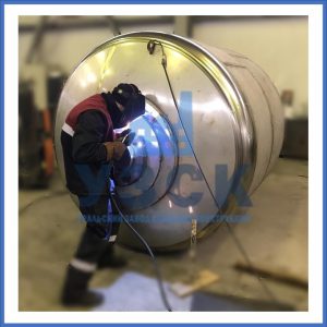 Купить баки и ёмкости из нержавеющей стали от завода УЗСК в Челябинске